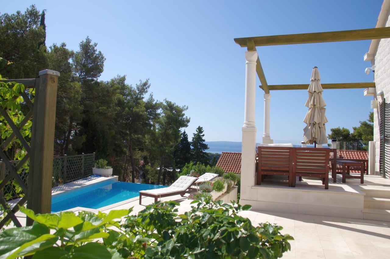 Holiday Home Nevista Сумартин Екстериор снимка