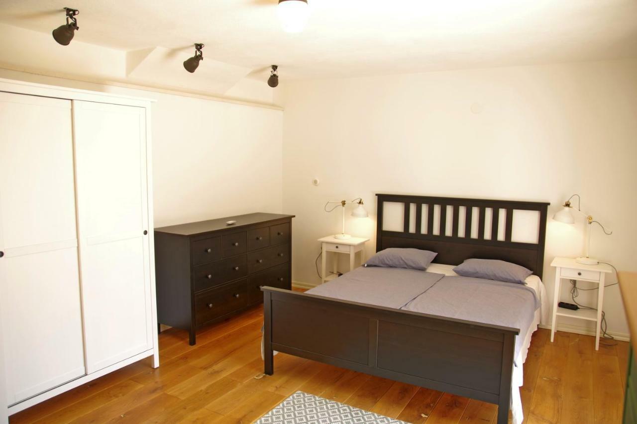 Holiday Home Nevista Сумартин Екстериор снимка