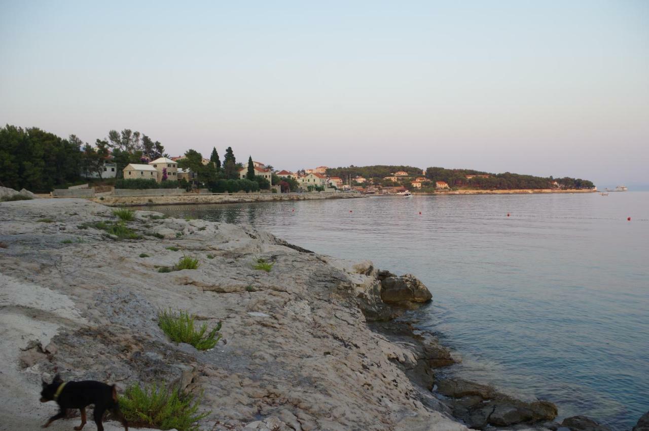 Holiday Home Nevista Сумартин Екстериор снимка